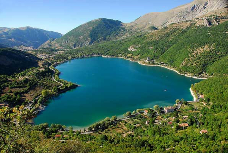Reizen Abruzzo - Meer van Scanno