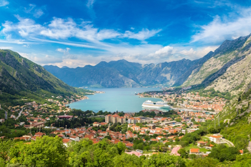 Baai van Kotor in Montenegro