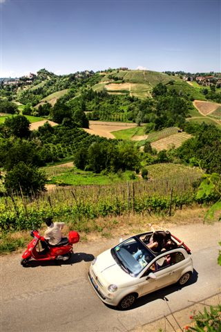 Met Vespa op reis door Piemonte of kies voor de Fiat Cinque Cento